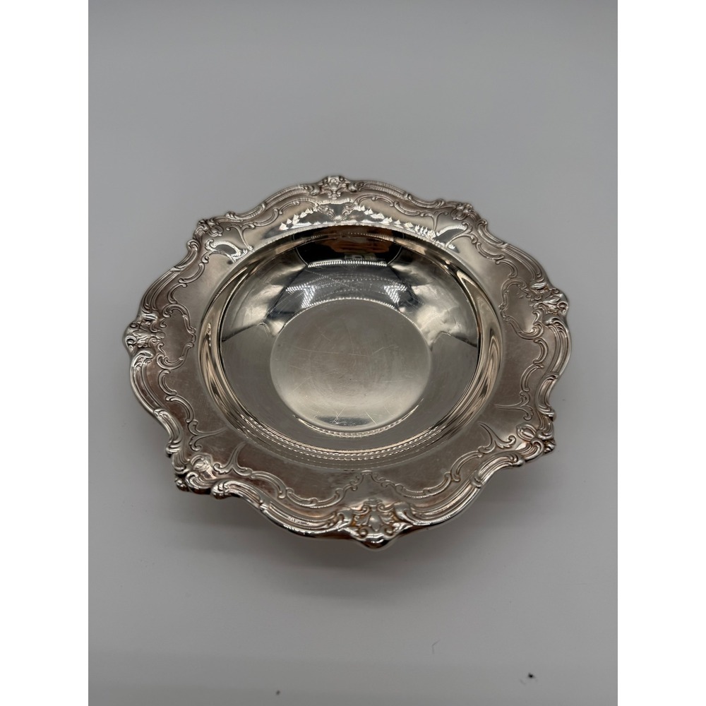 Gorham Silver Plate Repousse Scalloped Round Bowl YC1310 Ornate Floral Scroll